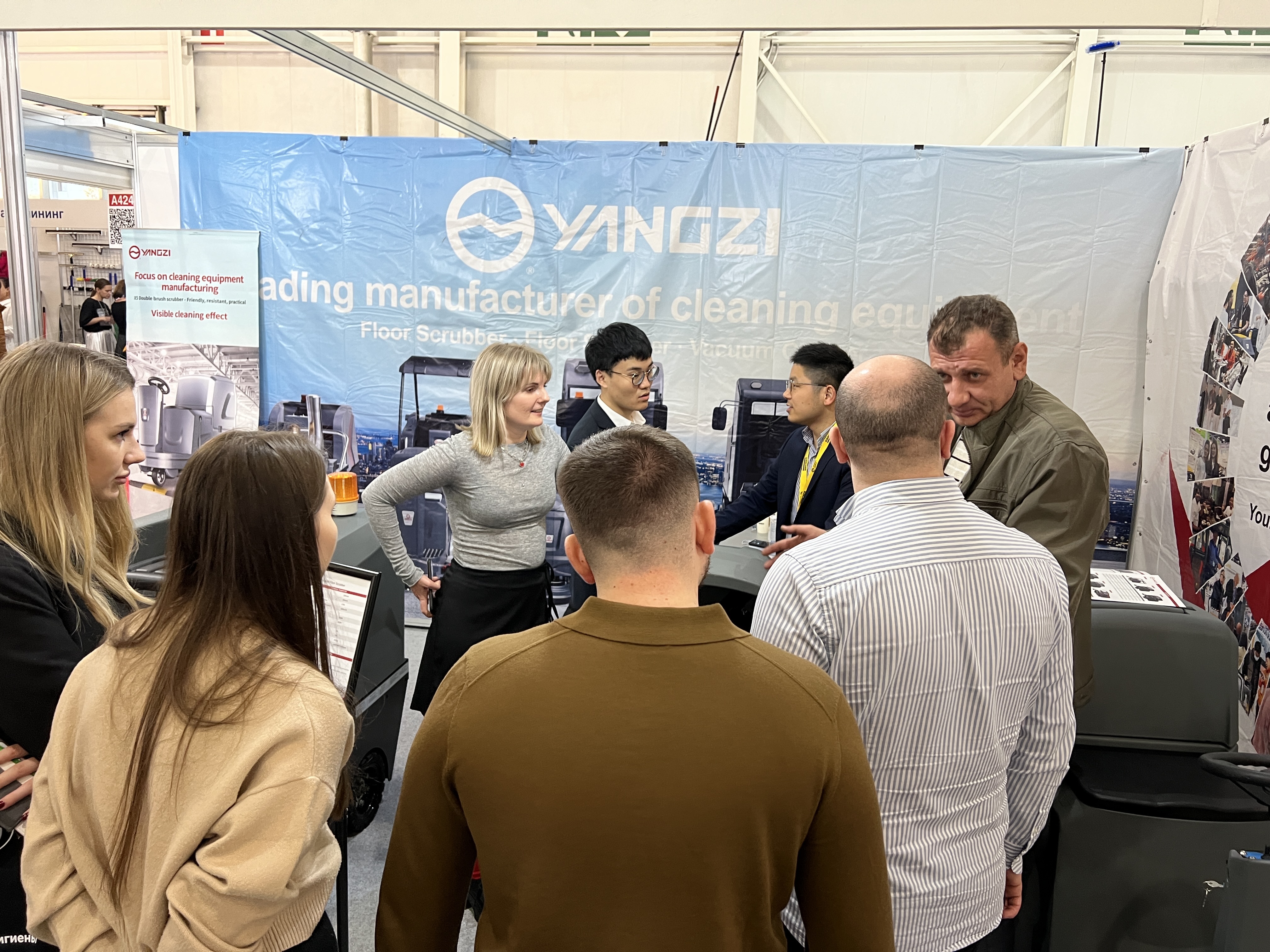 Yangzi Cleaning appeared at the 2023 Moscow Cleaning Products Exhibition(图1) 3.jpg